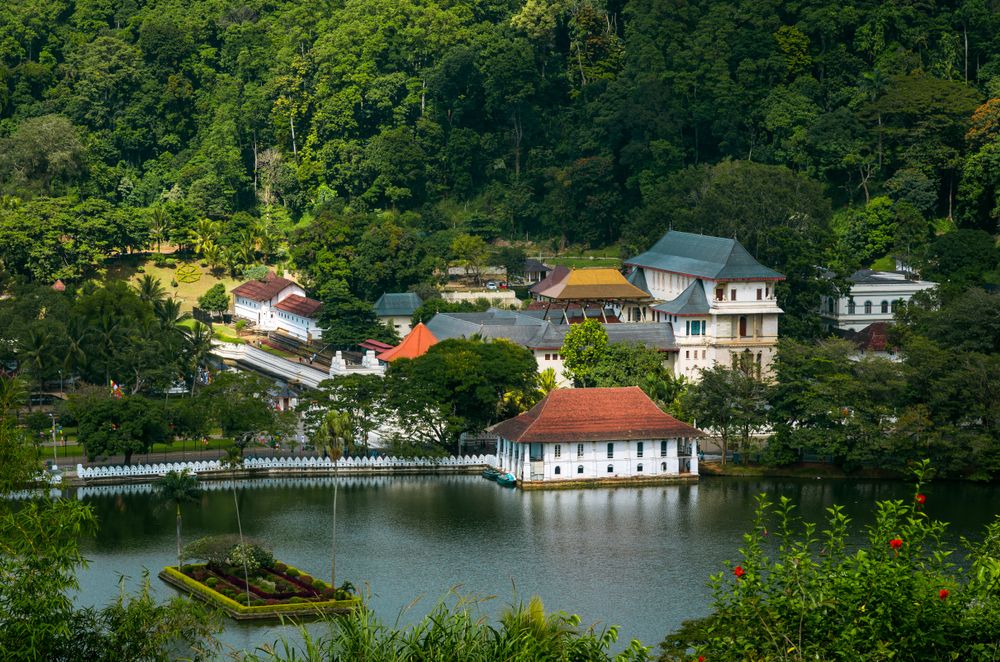 Kandy Lake and Viewpoint