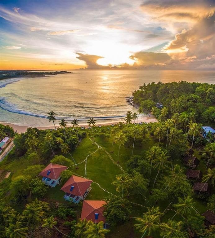 Yoga retreat at Talalla beach