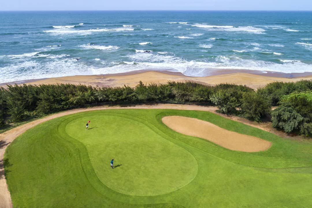 Golf and beach leisure in Hambantota